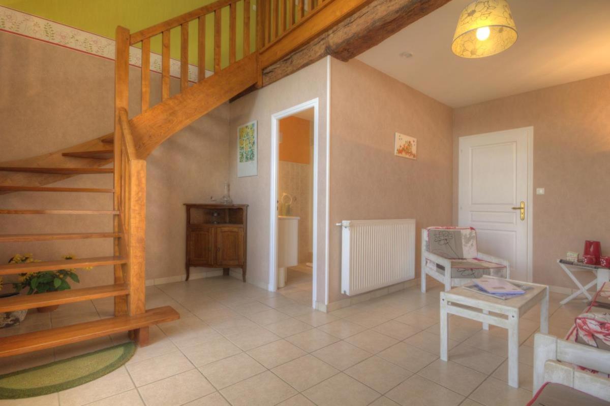 Ferme Du Pigeonnier Bed & Breakfast Montceau-et-Echarnant Ngoại thất bức ảnh